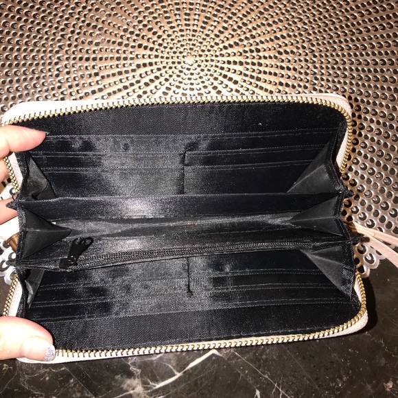 Adorable wristlet wallet/pocket book - Picture 3 of 4